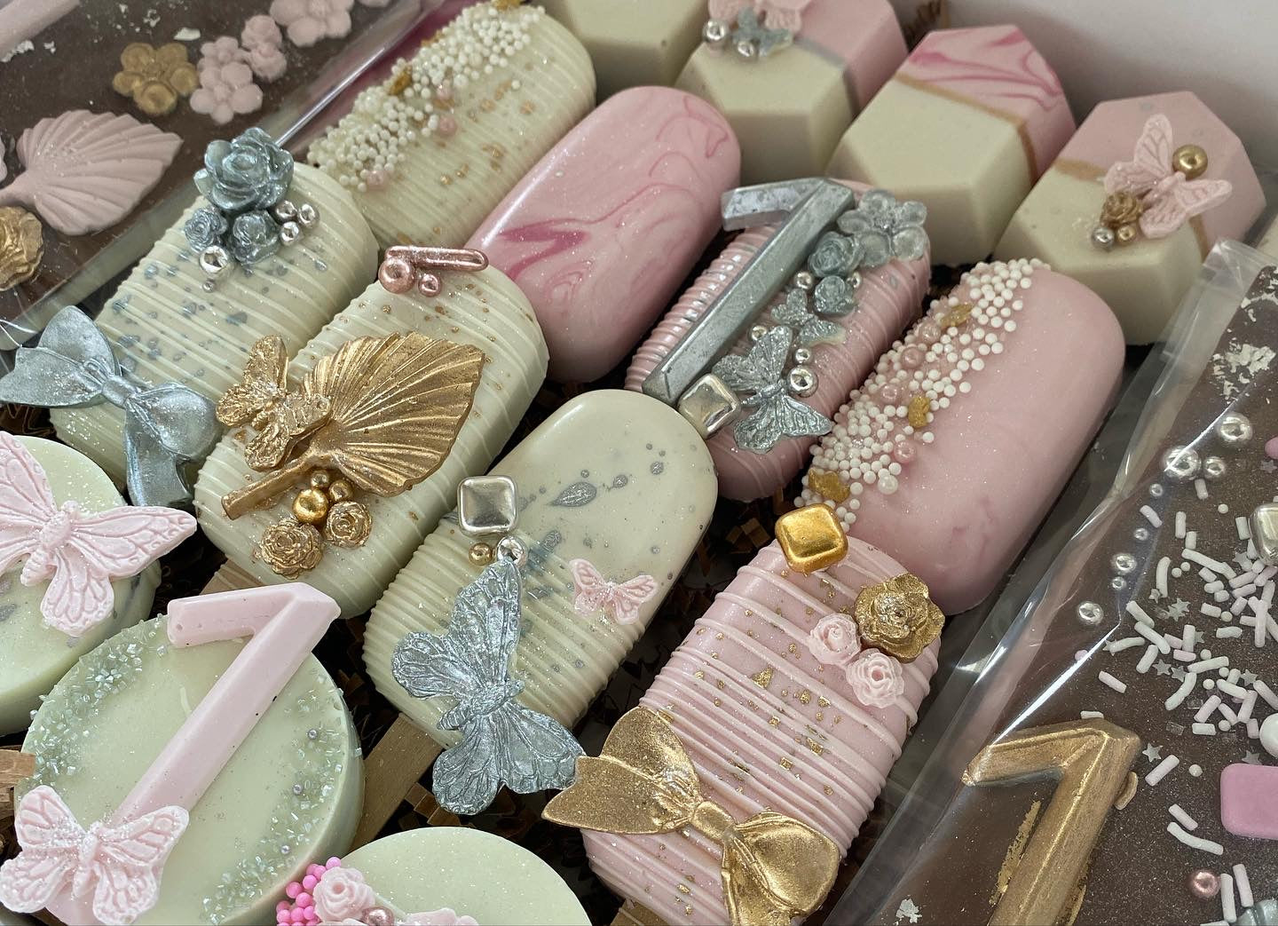Mini Cakesicle