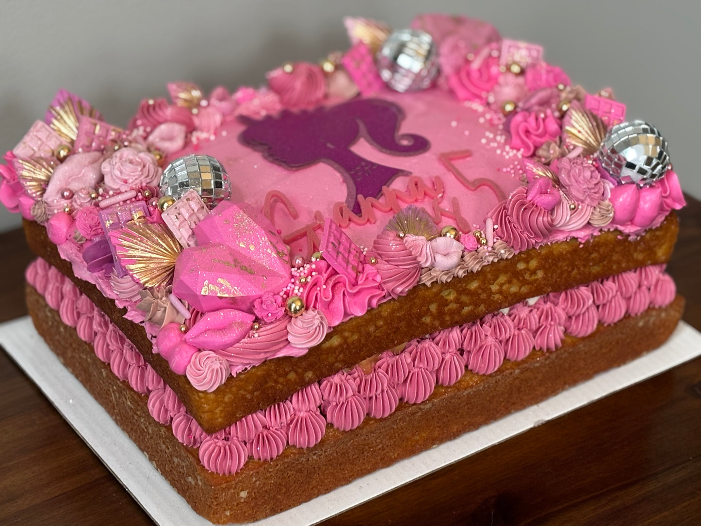 Lux 1/4 Sheet Cake (9x13)